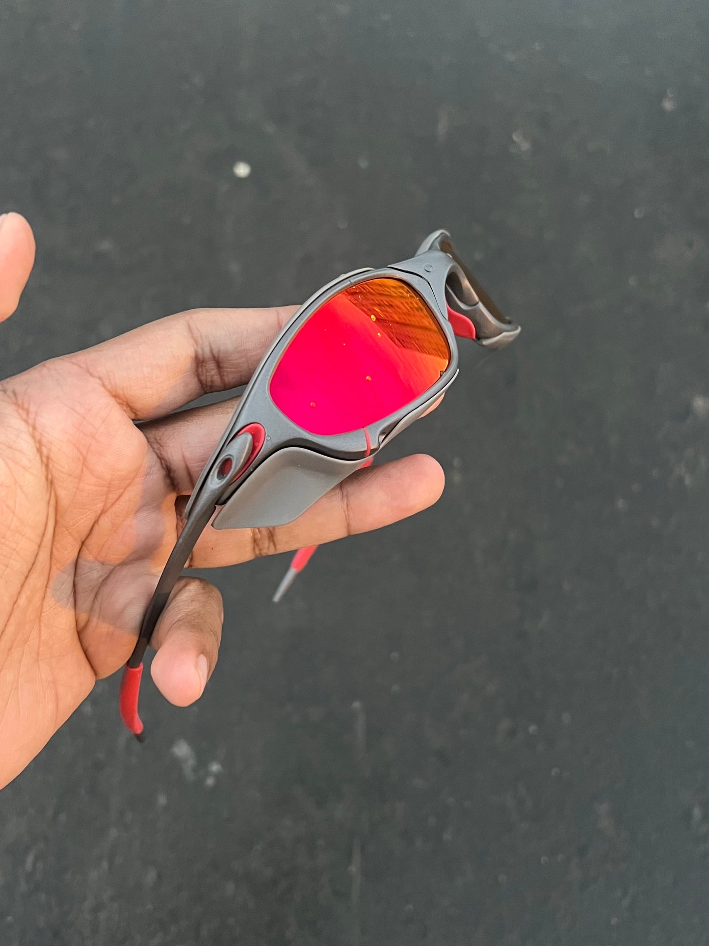 JULIET X METAL CYCLOPE RUBY