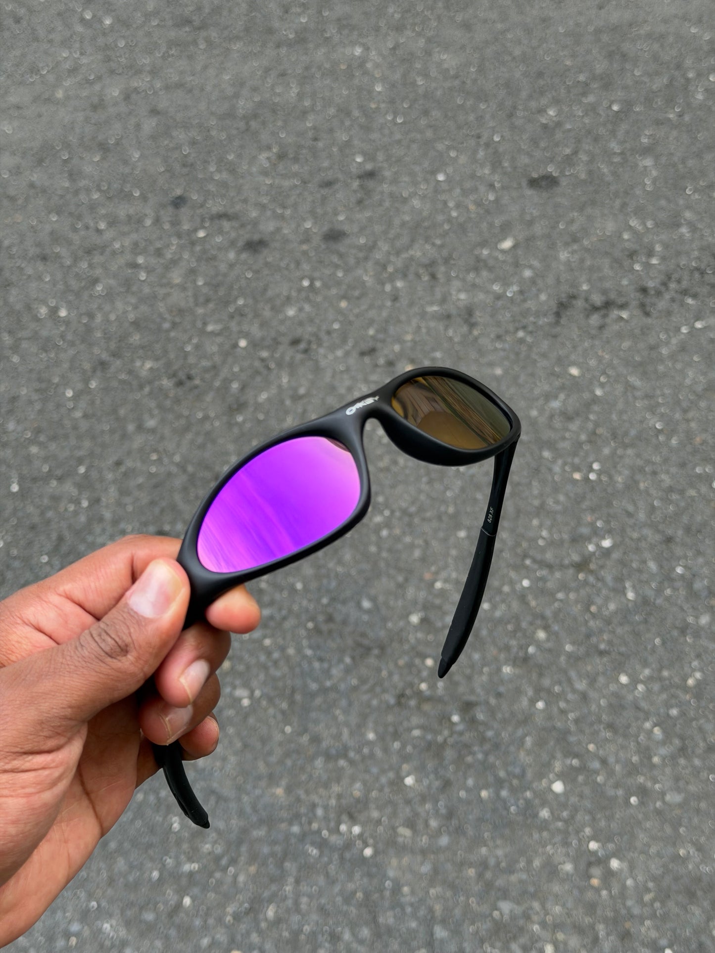 MINUTE CARBON VIOLET