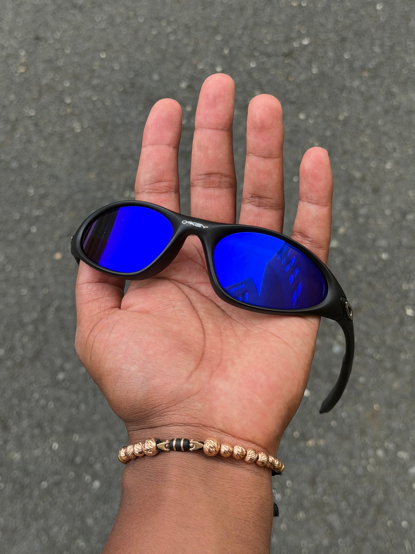 MINUTE CARBON NEON BLUE