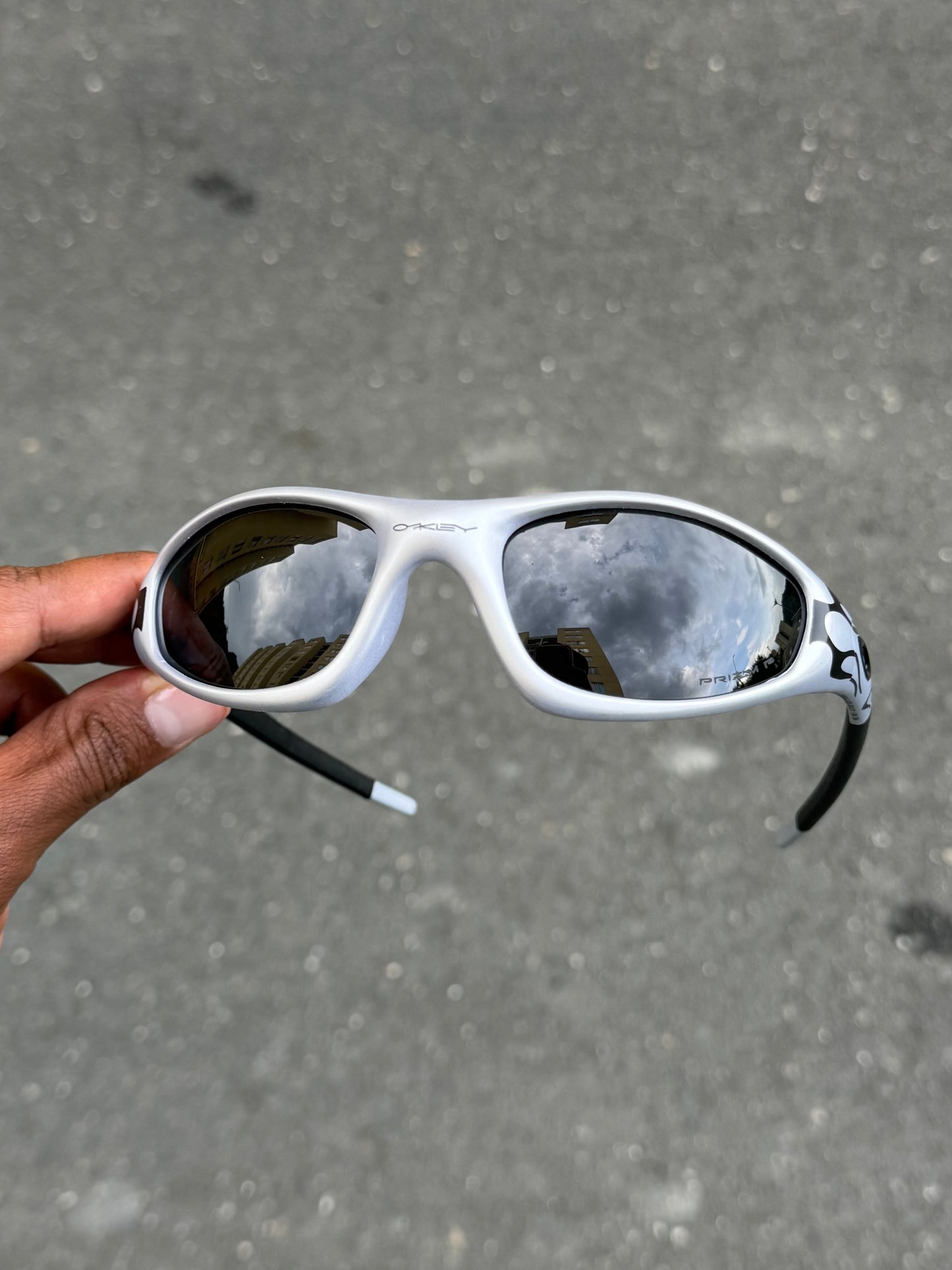 Straight Jacket Black