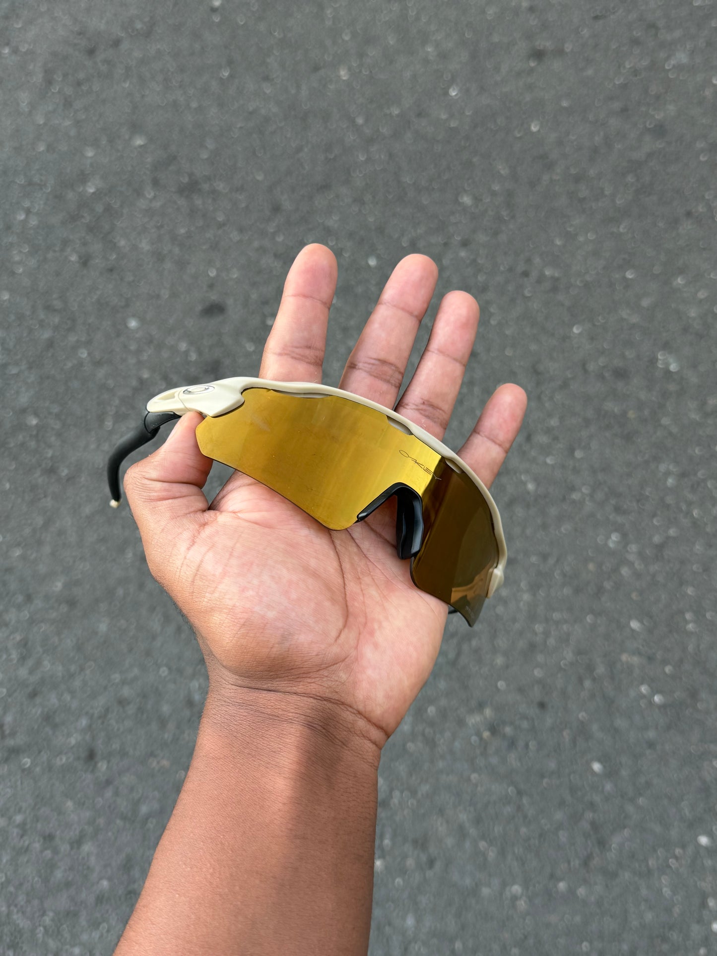 RADAR EV BEIGE GOLD